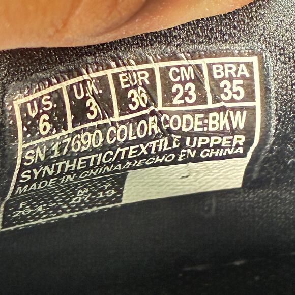 Skechers Max Cushioning Premier ULTRA GO Black Running Shoes 17690 Women's Sz 6 - Picture 9 of 10